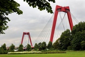 Pont Willemsbrug:architecte A Veerling