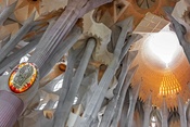 Sagrada Familia : architecte Antoni Gaudi-16