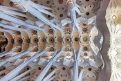 Sagrada Familia : architecte Antoni Gaudi-37